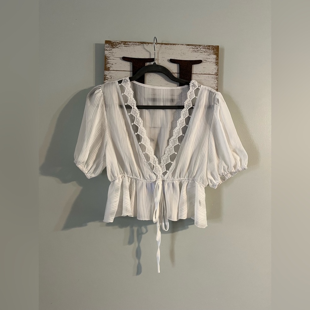 SHEIN Top, size large. White